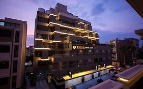 Hotel Cube Taichung